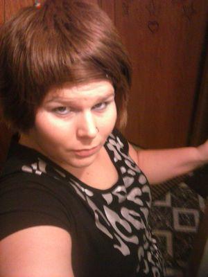 hi I'm tanya be 27 in april down to earth love to cook and hang out with friends and my family