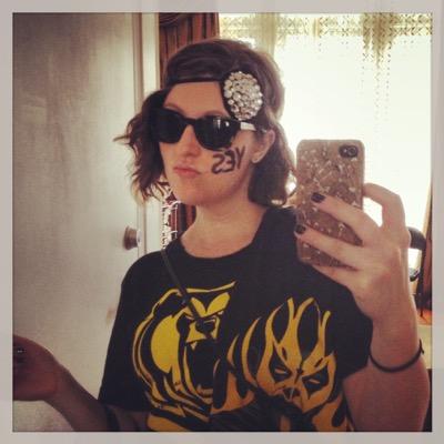 jaimiewith2eyes's profile picture. why do i even do this.