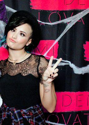 Iamfanofmyidols's profile picture. For fans that love their idols and the fandom who exercise