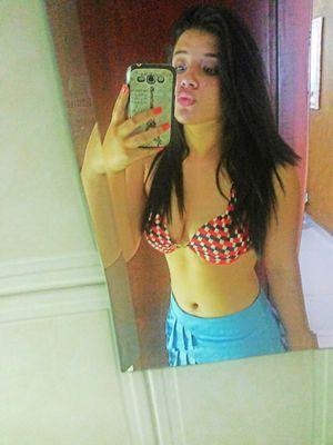 Para os erros, perdão. Para os fracassos, uma nova chance. Para os amores impossíveis, o tempo ..