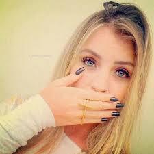 JULIA43526627's profile picture. 