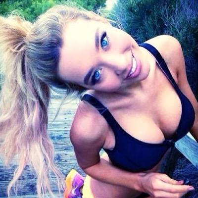 buscamos fotos de chicas de la calle,con el fin de que la pueda ver gente interesada en contratarlas y con el fin de alegrar la vista a mas de uno, fotos por dm