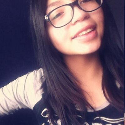 i'm Atikameks i speak french and English:)