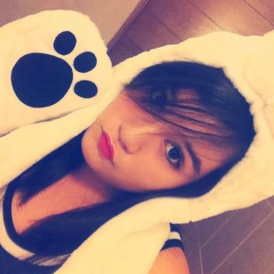 BABY I'M PREYING ON YOU TONIGHT 
HUNT YOU DOWN EAT YOU ALIVE
JUST LIKE ANIMALS
ANIMALS
LIKE ANIMALS