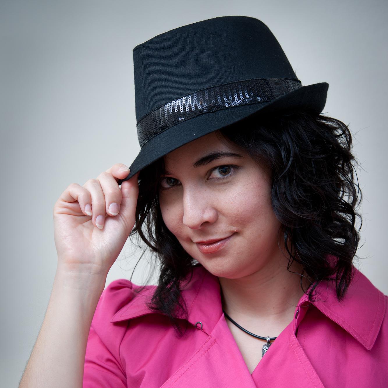 Sex Mythbuster, blogger, Pure Romance consultant, fangirl and mediocre comedian. Dubbed the Oprah of Lube - LUBE FOR EVERYONE!!!