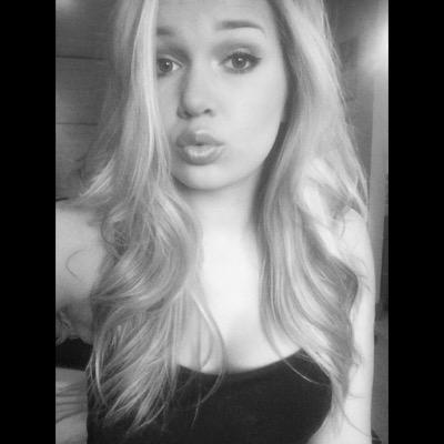 GormanKellie's profile picture. ♓ IG- Kelliebellyyy | Snapchat- Kelliecg ♓️