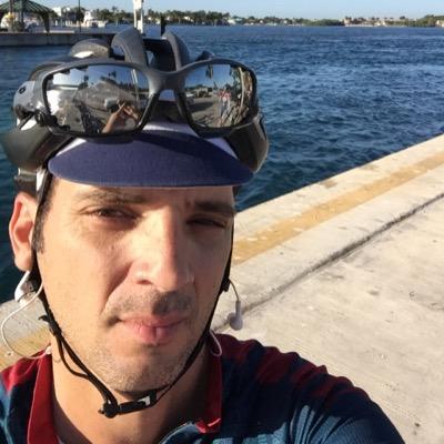 yaniby's profile picture. 
