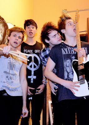 If i can find you, so will 5sos! •• from @19shemmo bc ily ••