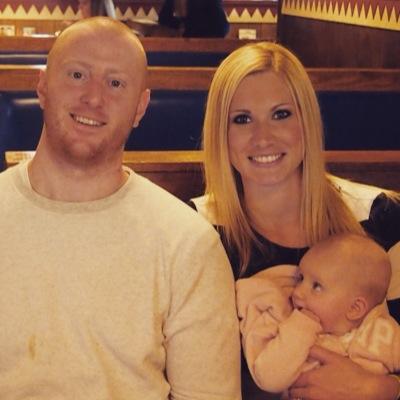 Mommy to a beautiful little girl and our two adopted dogs, and happy wife of @weelheel. Loving life!
