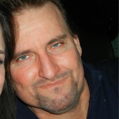 Husband to an angel & three amazing children. Terminal spinal cancer survivor & friend to anyone who is battling cancer. Politically left of center, BLM & LGBTQ