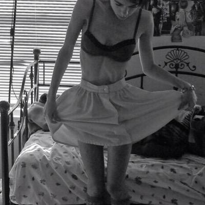 bonesxed's profile picture. ✖️Starving For Perfection✖️ Ana-Mia-Cutting-Suicidal Tendencies✌️ CW: HUGE GW1:115 GW2: 110 UGW:100 sugw:89