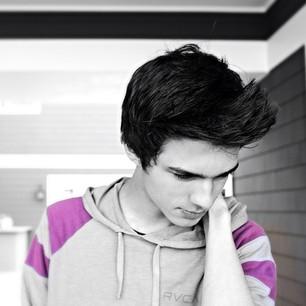 Some people say I'm insane while others say I'm a mistake, but the point is, I'm Sebastian Verlac's son. Read Twitlonger for more information. [TMI·Single·.MC]
