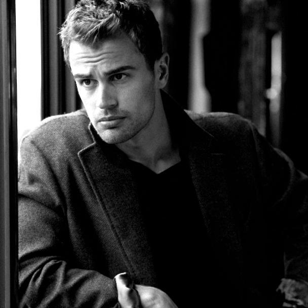 Edgar_Bones_'s profile picture. Kind and Intelligent Ravenclaw. Head Boy and brother to Amelia. #MischeifManaged