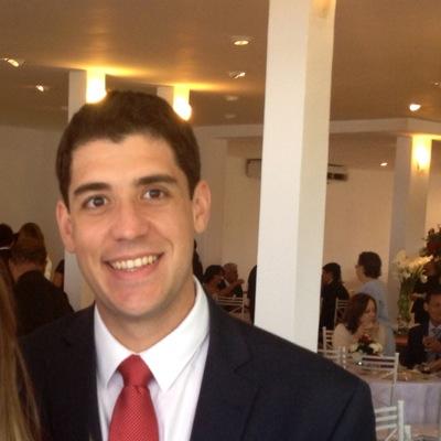 Soteropolitano. Torcedor do Esporte Clube Bahia.