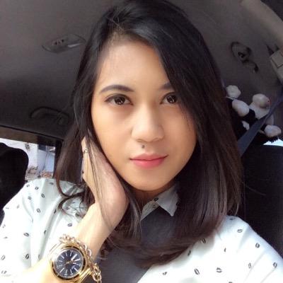 keyboardist of @rooins_id | S.Hum @SastraPrancisUI | @FHM_Indonesia | Pascasarjana ADM UI | scorpion :)
