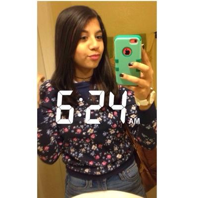 emxcuses's profile picture. I'm pretty much the master at handling things completely wrong