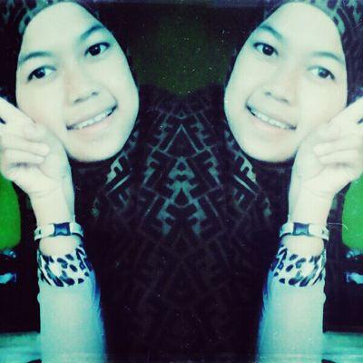 sutiah_TR's profile picture. Inilah Gue :-)
tetep gue,dan akan menjadi gue apa adanya
karena gue adalah GUE..!!