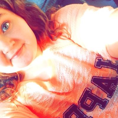 am in the 5th grade am 10 years old am a coutry girl i love muden and i am a ANIMAL LOVER and i LOVE TO HUNT and i play volley ball