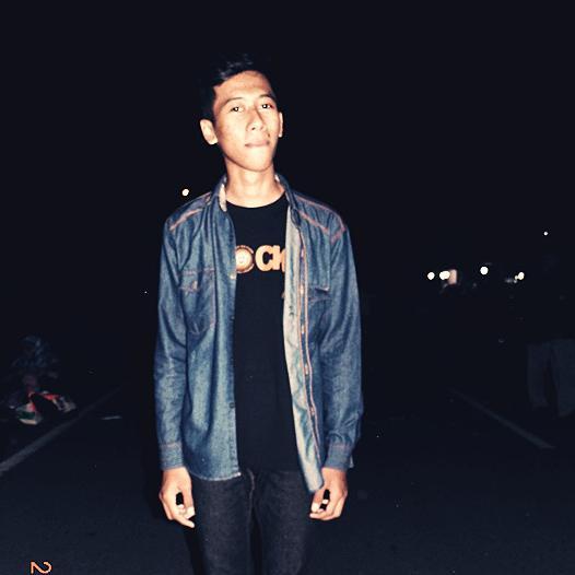 Born 24 march 1998 I XI - TKJ 2 VHS 2 Kediri I TSOM_official I  Follow back mention