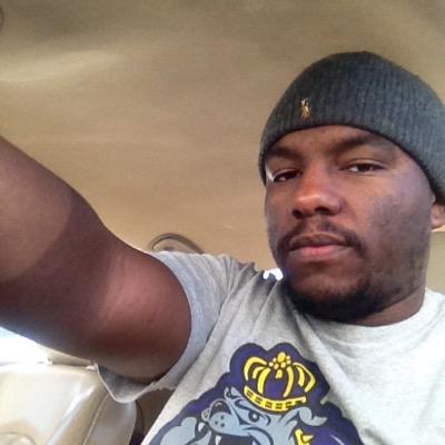 TwQreadyEddie's profile picture. One Truth Previal: Christ, Family, ΩΨΦ 
I’m still a project kid with a college degree 
#Movement_Kennels