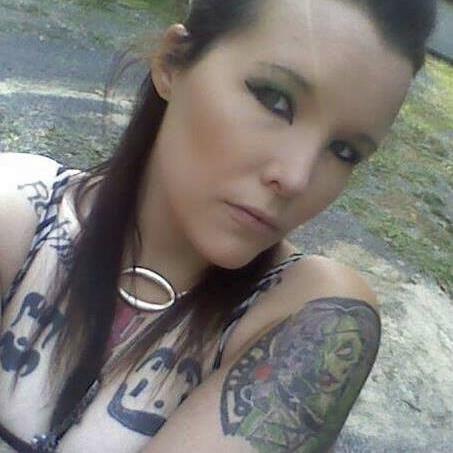 Hey I'm Vi. Just here to share my twiztid thoughts.