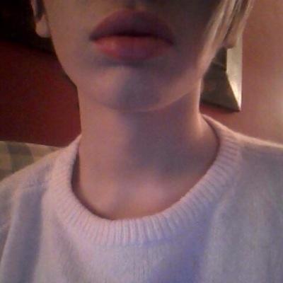 I'm Dylan|16|trans|I like when your dad buys me stuff|insta @nymphetteprincess