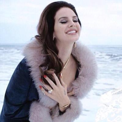 FOLLOW @fxndombxby SHE FOLLOWS