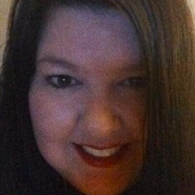 _Pagan_Jenn_'s profile picture. #Mommy #Vegan #WriterReader #Pagan )O( #Shoes #RedWine #PartisanLiberalSocialistVotesBlue #Ally #LGBTQ #UB #CTL #OFA #LettingGoOfHate VotingHRCBcuzBernAskedMeTo