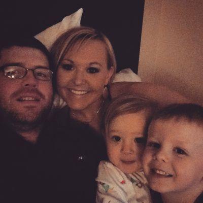 0a2091f9f95a418's profile picture. 