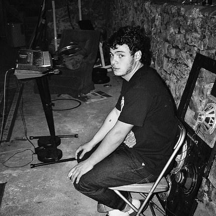 mentalnotes989's profile picture. CALL ME WHAT YOU WANT BUT DONT CALL ME FOR FRONTS