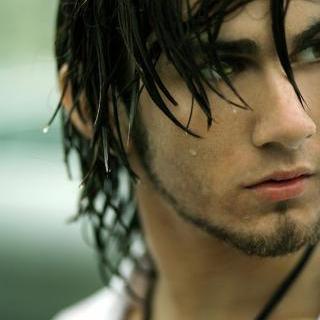 _Angeal's profile picture. SOLDIER First Class General Angeal Hewley || Expert Swordsman, Gardener, Mentor, Friend || Honor can be quite a burden at times...