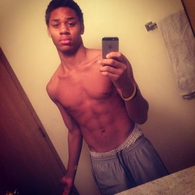 6mile_Eric's profile picture. Live live to the fullest and Ball is life 6Mile