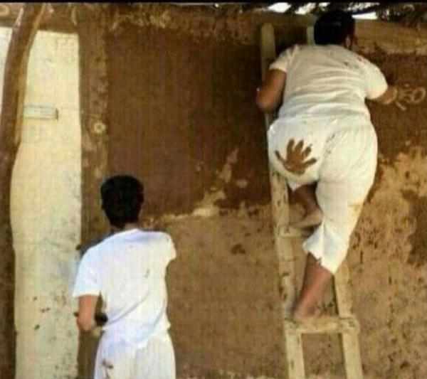 سعآدتيٌ بسيطہٌ ، تڪَمُنٌ فـيٌ فنجآنٌ قهوھہٌٌ ، وقليلٌ منٌ الھـدوءٌ وجلوسيٌٌ بَــ جآنبٌٌ ... أمـيّ ~ ♡