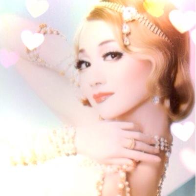 ヅカ垢♡お友達募集中♡
グッズのお譲りや取次もいたします♡