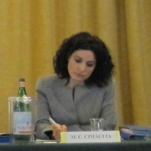 Dottoressa di ricerca in diritto del lavoro.