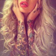 plavusee's profile picture. Bila sam luda, pa dobra, a sad sam svoja.