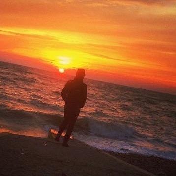 Legal affairs, sport business, art lover, DJ/producer/remixer @ Cosmic Dancer