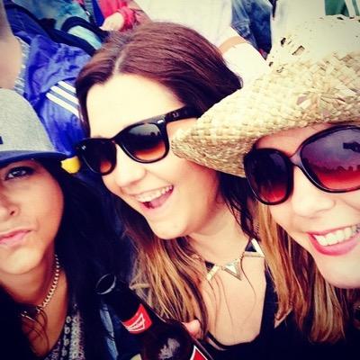 Creative Director and co-founder at @wiredstudio. Snappy turtle @angusandoink. Mum-to-be. Music. Foodie. xo