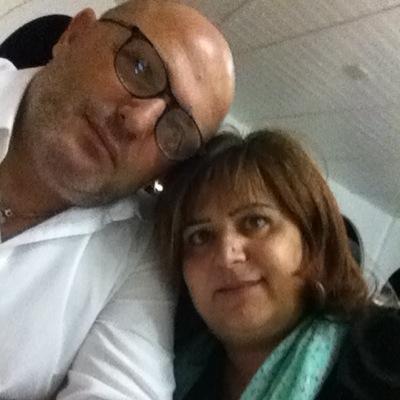 EAnnicchiari's profile picture. fotografo con esperienza trentennale. Vivo in una bellissima citta del sud italia dove i colori sono caldi e pieni di luce,fotografomatrimonialista da sempre