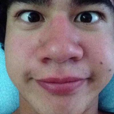 follow me on @BANDGlRL / don't worry i legit follow back :)