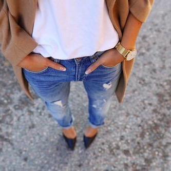 Fashion fix. 365 days a year. 3 posts. Morning , Noon & Night.