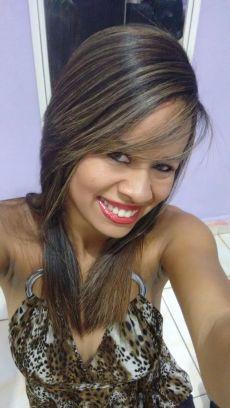Apaixonada por Deus e todos aqueles que me amam!