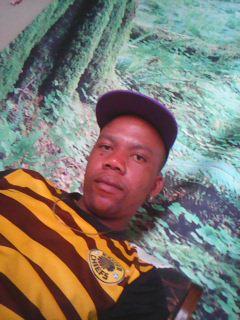 Mazoli24's profile picture. 