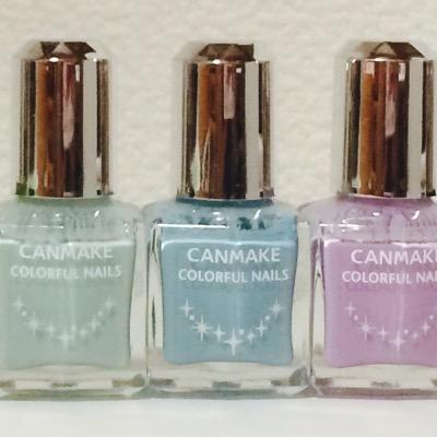 Canmakeカラフルネイルズのみで繰り広げられるネイルの数々です。
がくせいなので週末しかできませんがよろしくお願いします!