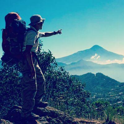 100% Guatemalteco de Corazón !
Vivo en un pais lleno de maravillosas Obras naturales 
Creadas por Dios.
Amo a Guatemala mi País, mi Nación , mi Patria.