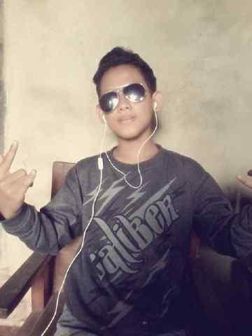 sptianartikno98's profile picture. ||shs smk 2 metro(blue campus)||
                madridista
                        |arema|
                    pin7A1CAD15