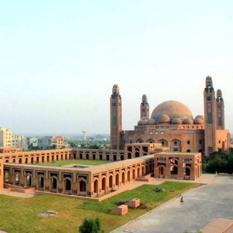 Choose Your Lifestyle Pakistan,s Best housing scheme Bahria Town