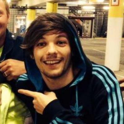 follow @zaylours @whenthewolves and @flawlessniaII for a fb and more free follows!!!!!!!