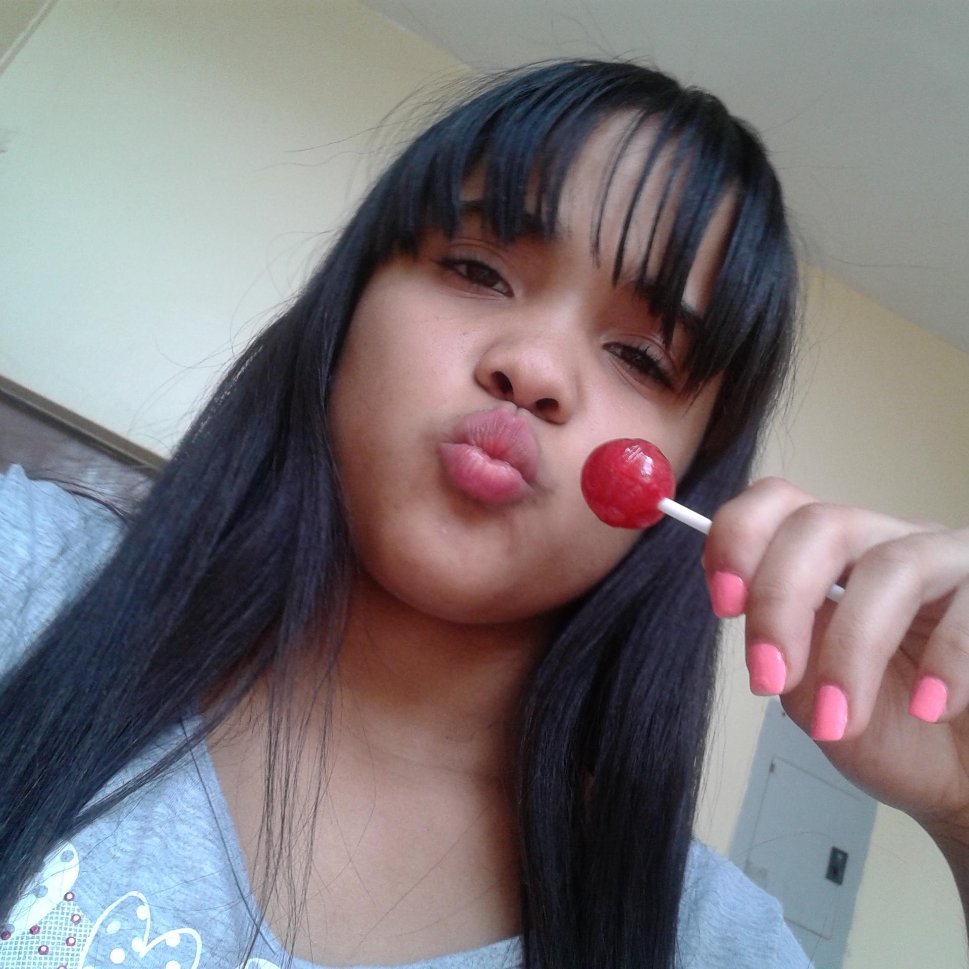 ♥ Diime Ninina♥  ☺                ♥Seré Breve ♥
  ~No Soy Rara, Tu Eres Muy Común ♥
