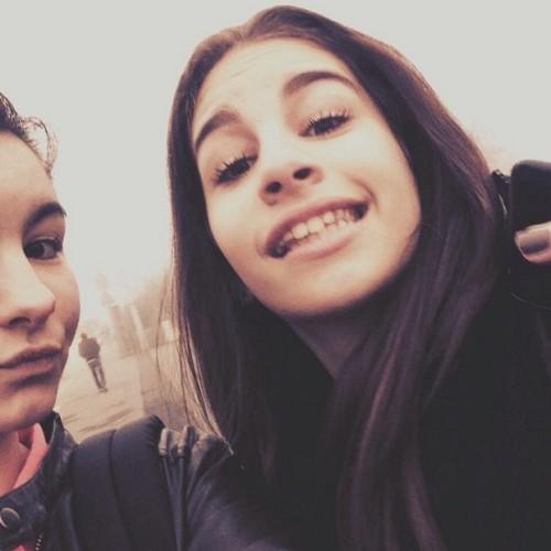 MaeDirectioneur's profile picture. Snap : Maegirls38 ~ Facebook : Maeva Rffn ~ Instagram : Maeva216.